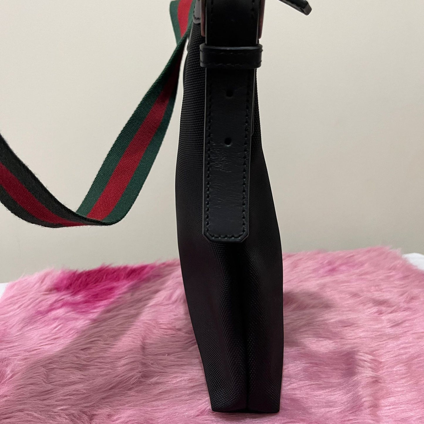 Gucci Messenger Bag Nylon Black – 7.5"H x 10"L x 3"W