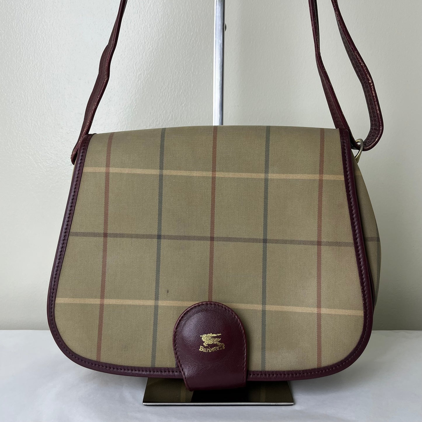 Burberry Vintage Saddle – 7.5"H x 10.2"L x 2.8"W
