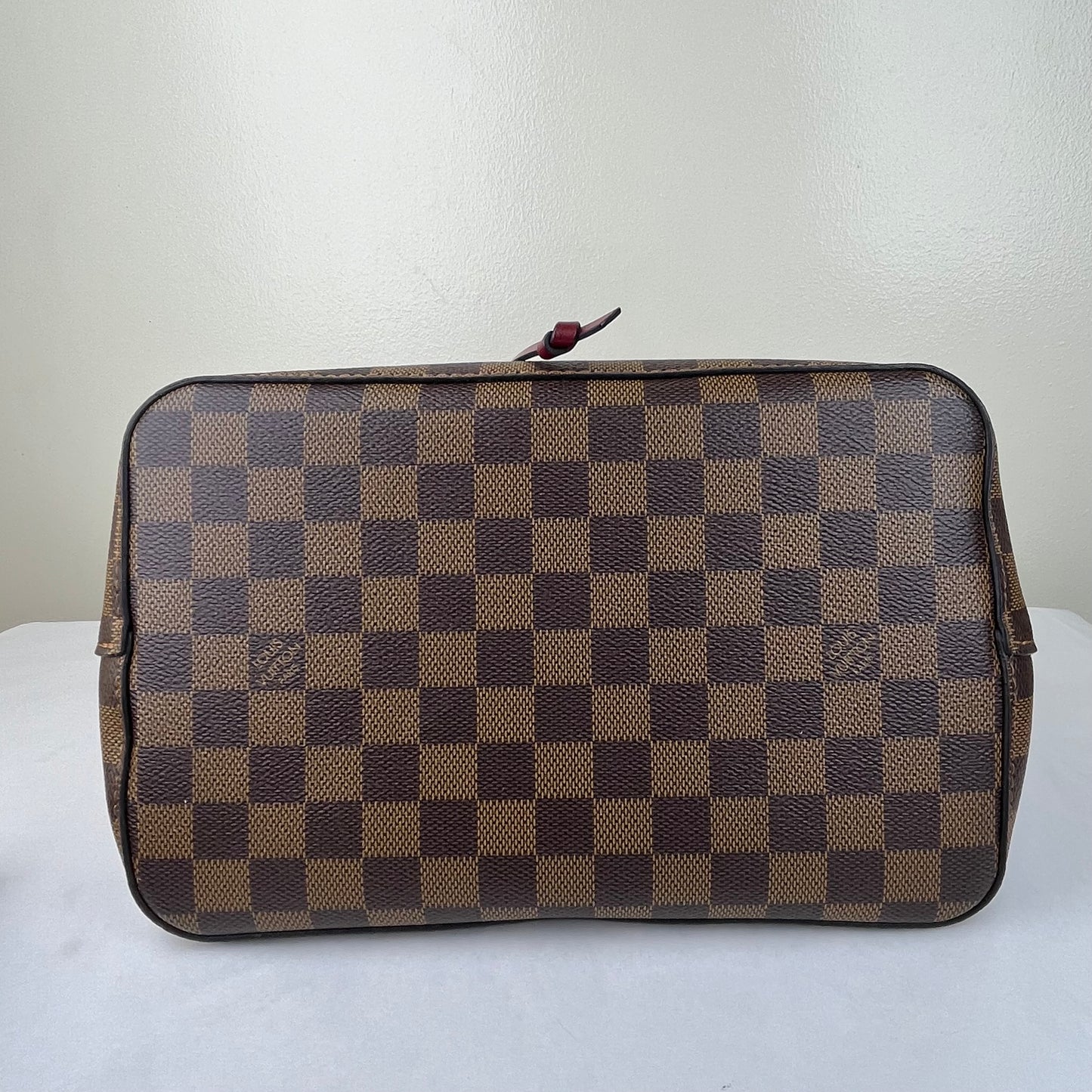 Louis Vuitton NeoNoe Damier Ebene Maroon Trims – 10.2"H x 8.7"L x 10.2"W