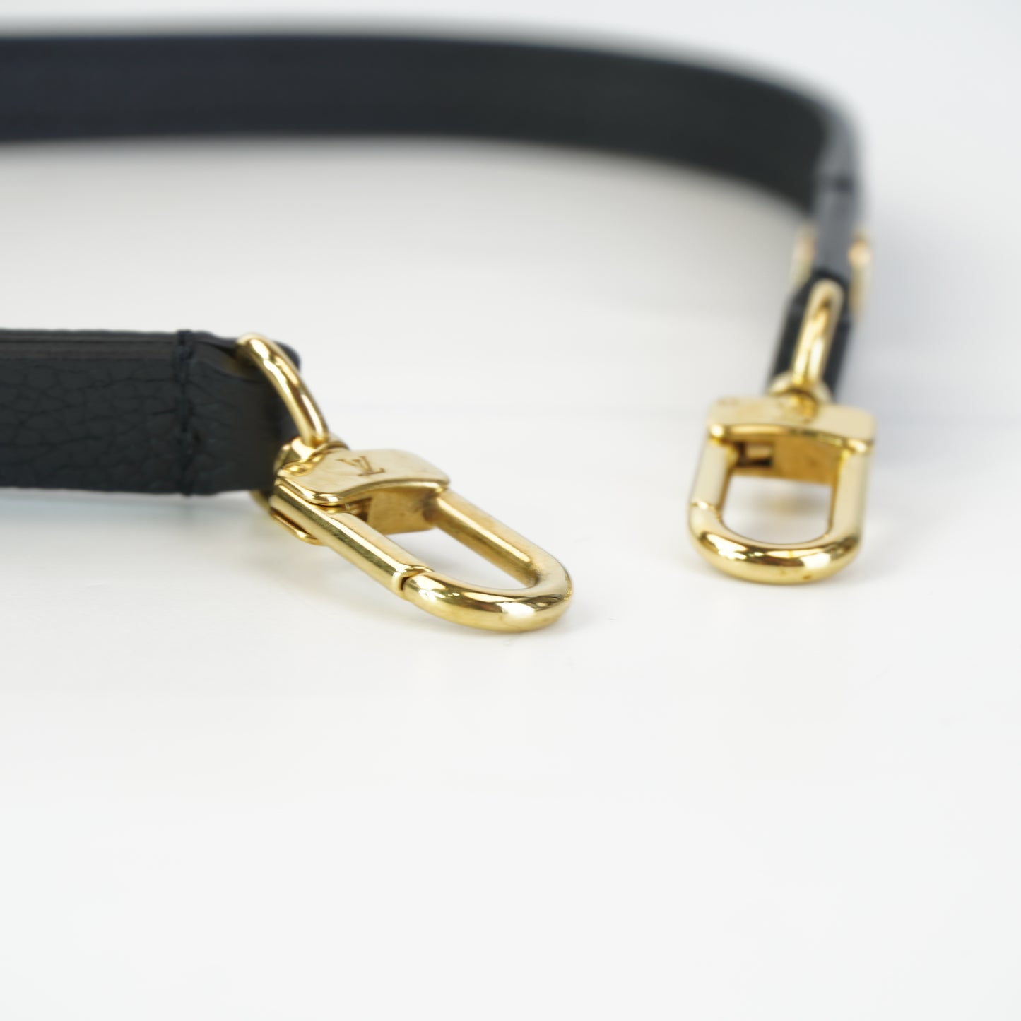 Louis Vuitton Wallet on Chain Ivy Black