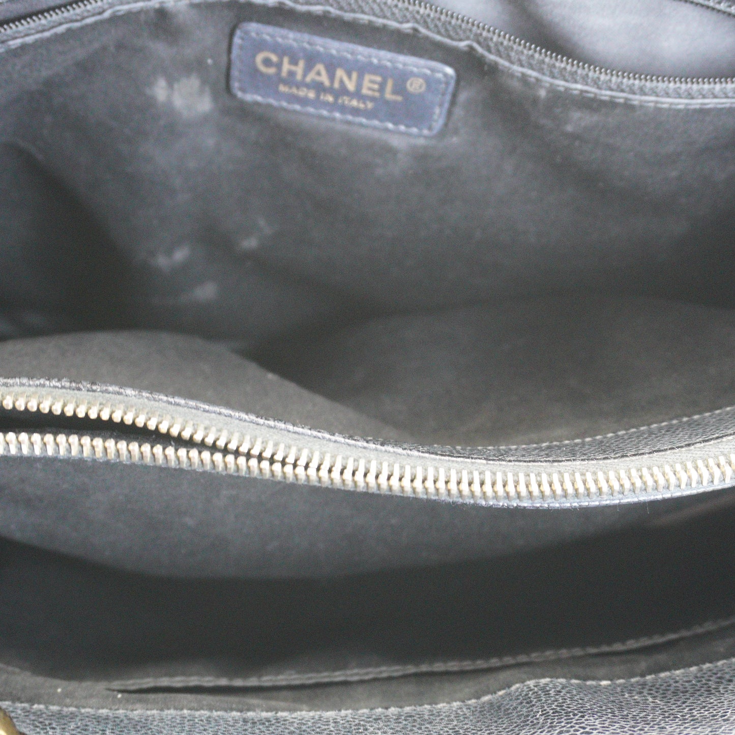 Chanel GST GHW Medium Black