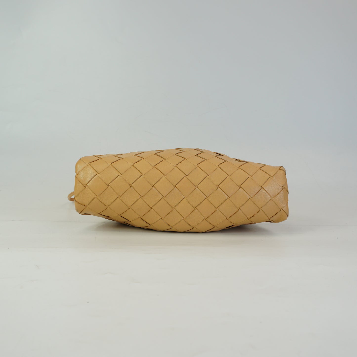 Bottega Veneta The mini Pouch beige GHW