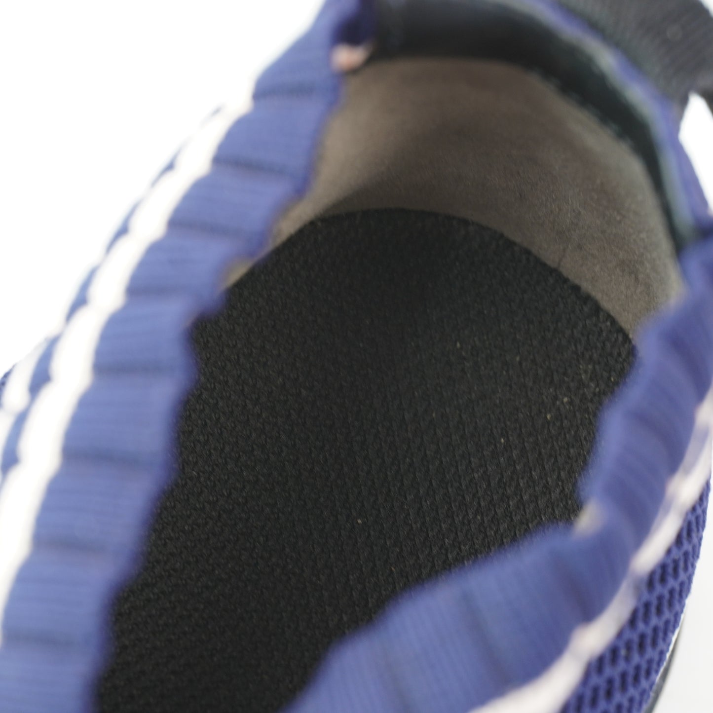 Fendi Sneakers 38