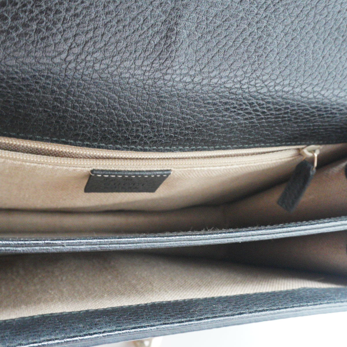 Gucci Interlocking G Flap Medium Black GHW