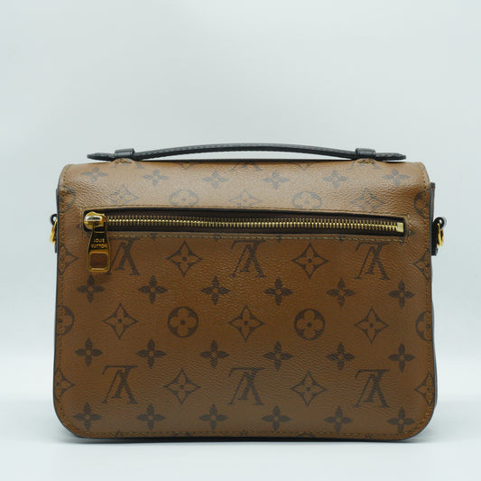 Louis Vuitton Pochette Métis Medium monogram reverse GHW
