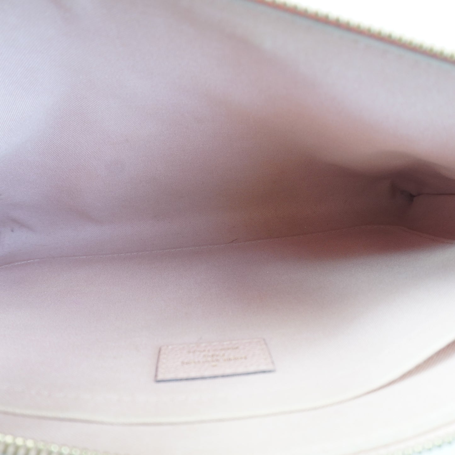 Louis Vuitton Daily Pouch Pink Monogram