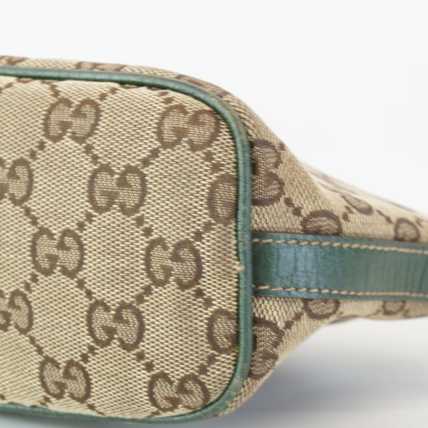 Gucci GG Boat Baguette Pochette