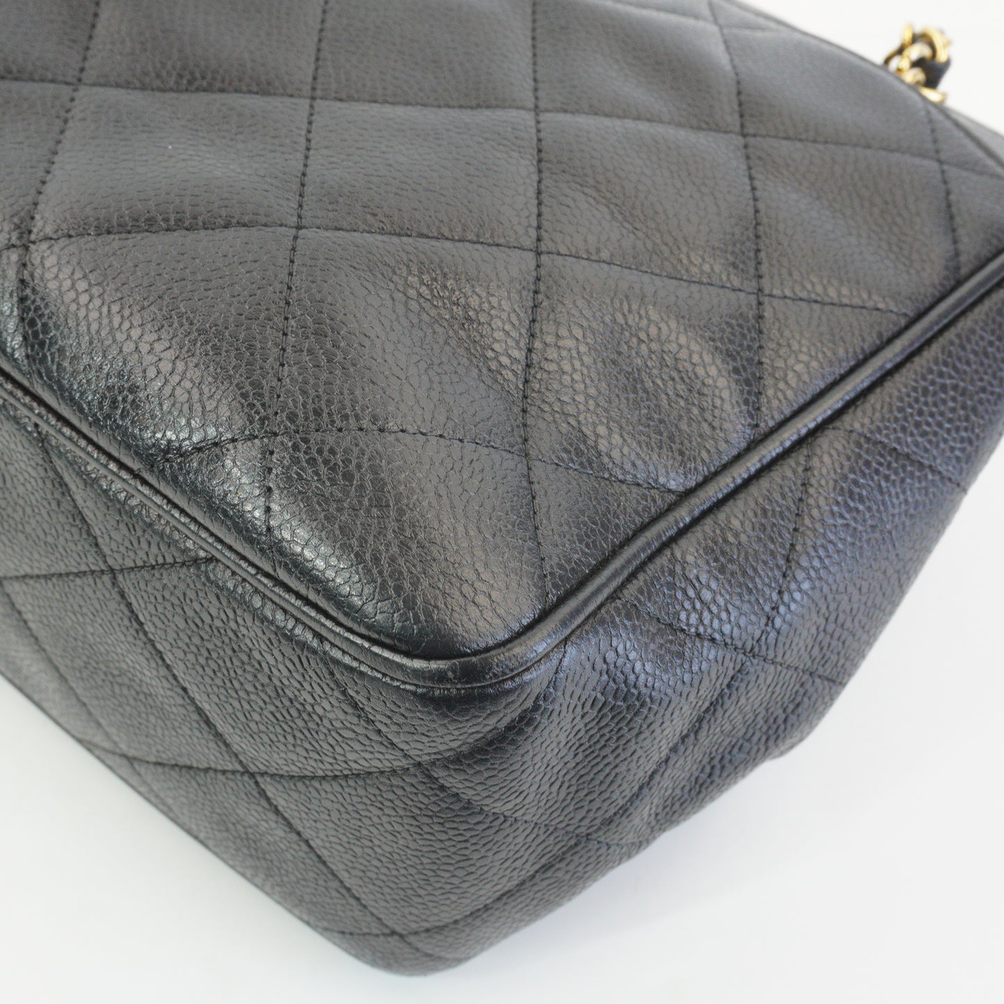 Chanel CC Caviar Front Pocket Shoulder Bag Black GHW Medium