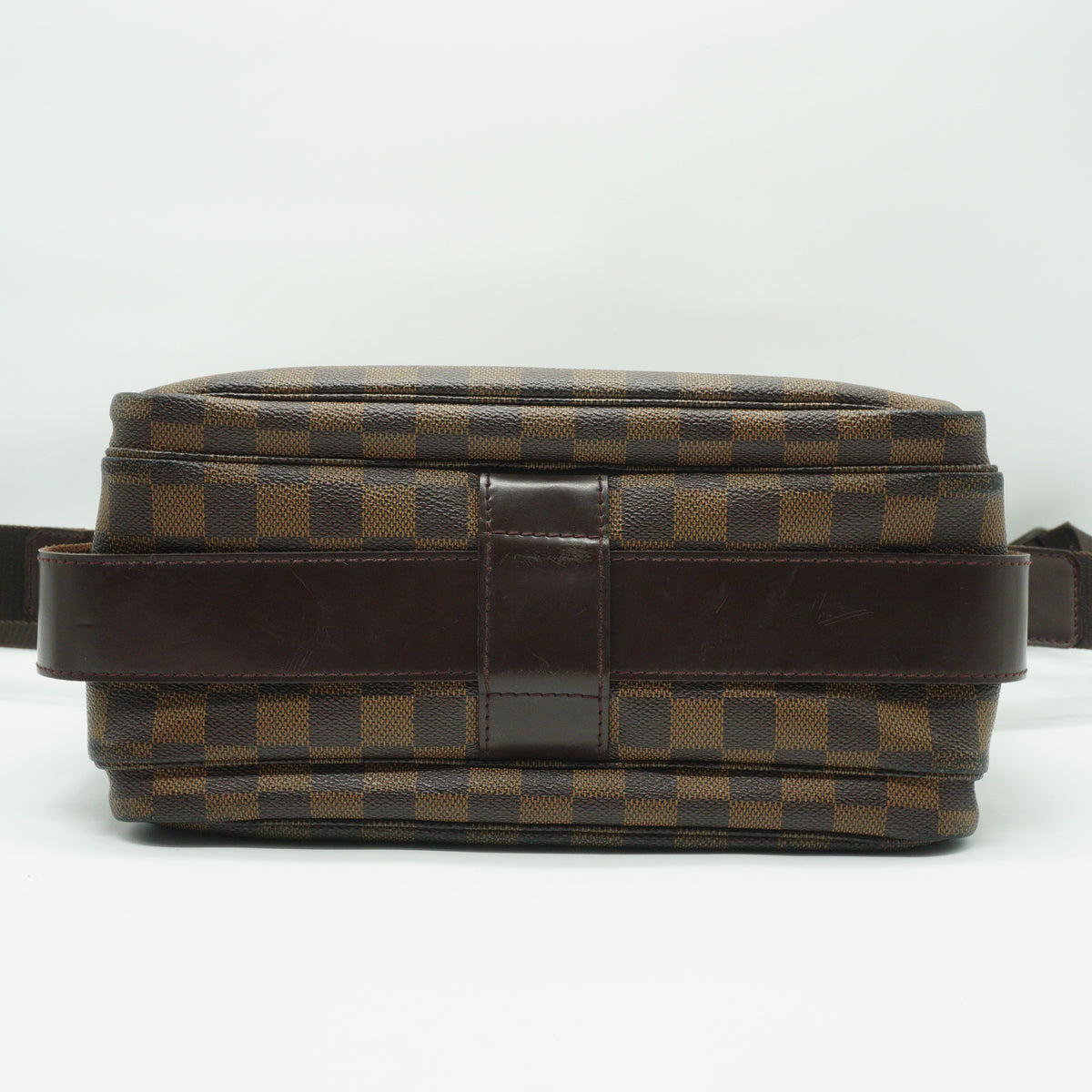 Louis Vuitton Naviglio Messenger Bag Medium GHW