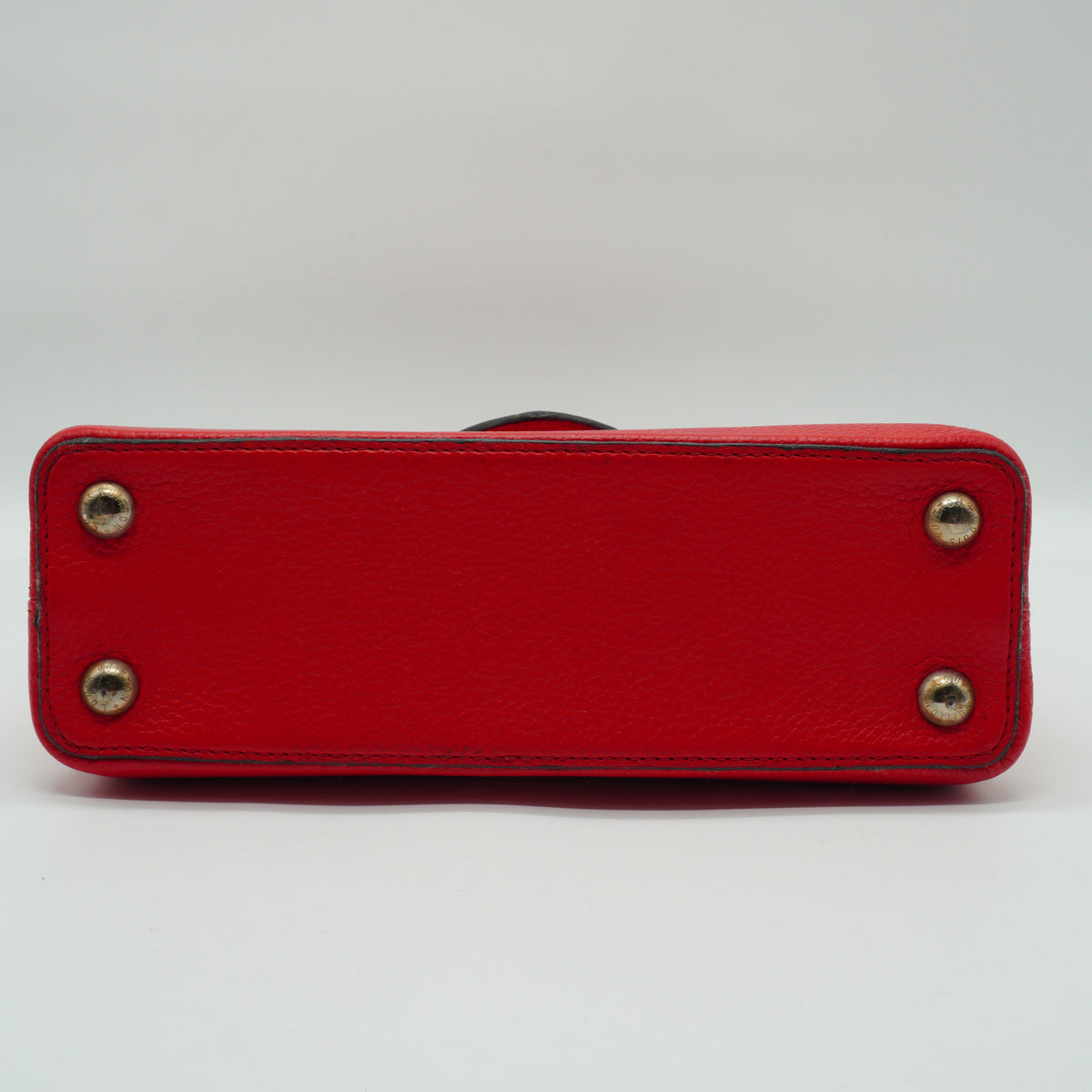 Louis Vuitton Capucines Red Medium SHW