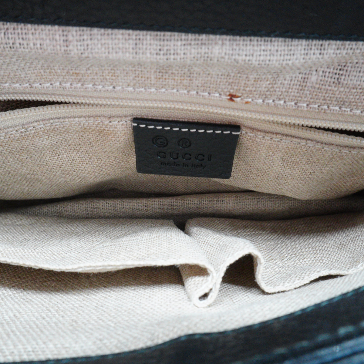 Gucci Interlocking G Top Handle Black Medium BHW