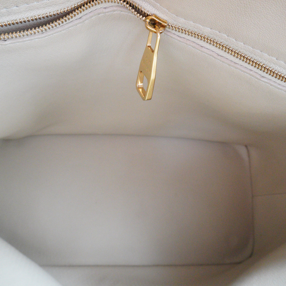 Louis Vuitton Limited Edition Monogram Fetish Lockit Bag PM GHW
