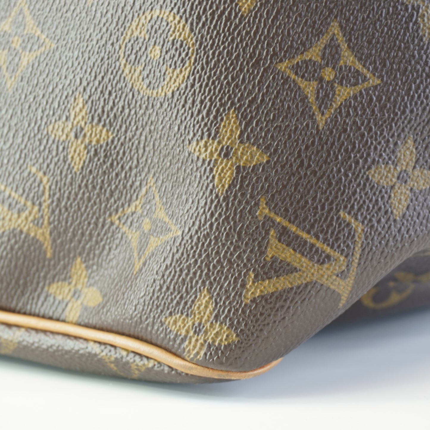 Louis Vuitton Batignolles Mono