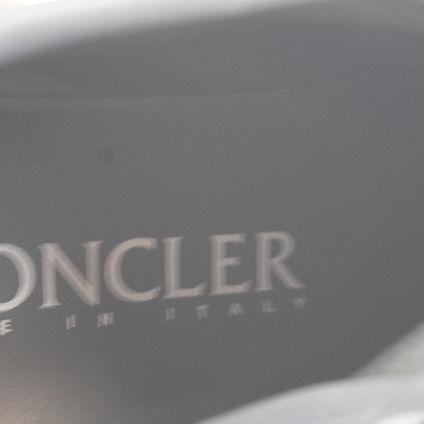 Moncler Lunarove Black/White size 36