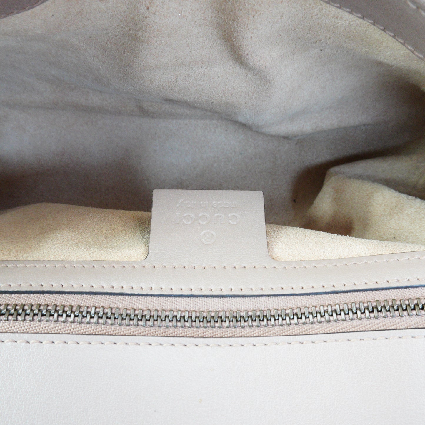 Gucci GG Marmont Matelasse Shoulder Bag Beige Small GHW