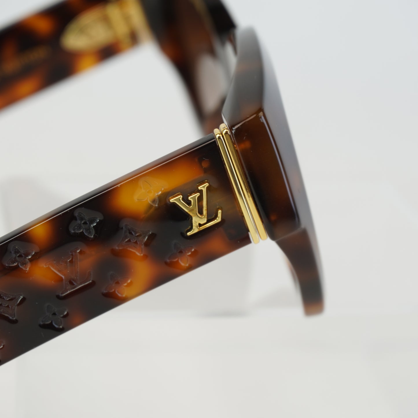 Louis Vuitton Brown Tortoise Shell Sunglasses