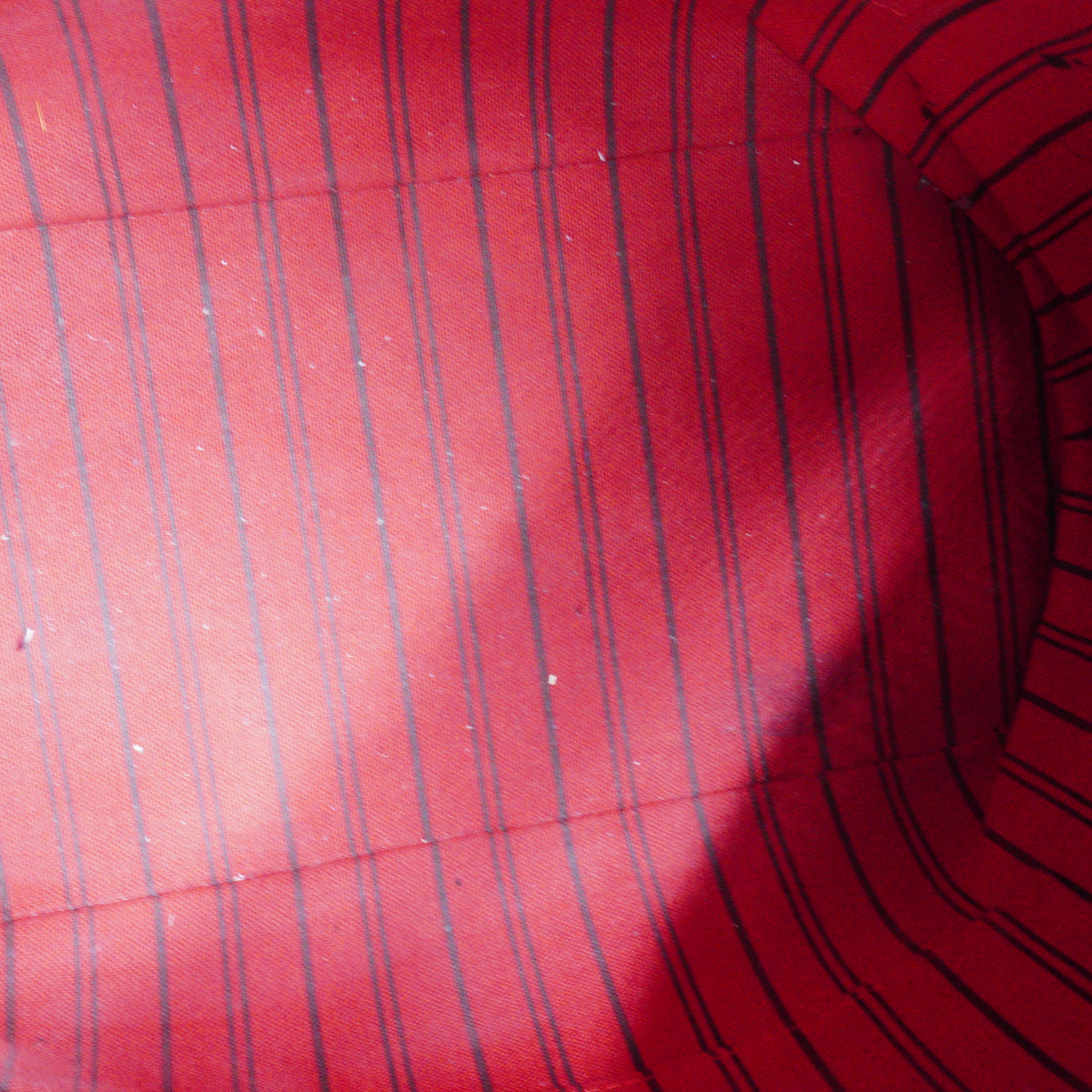 Louis Vuitton Magazine Bag Red Medium GHW