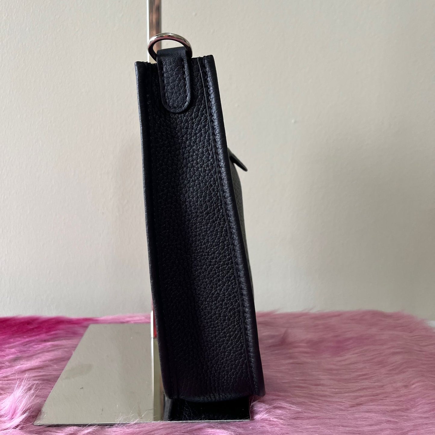 Hermès Evelyne TPM Black – 6.7"H x 7"L x 2"W