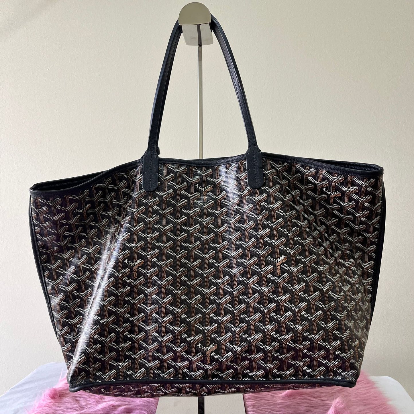 Goyard Anjou PM Navy Blue โ 10"H x 11"L x 6"W