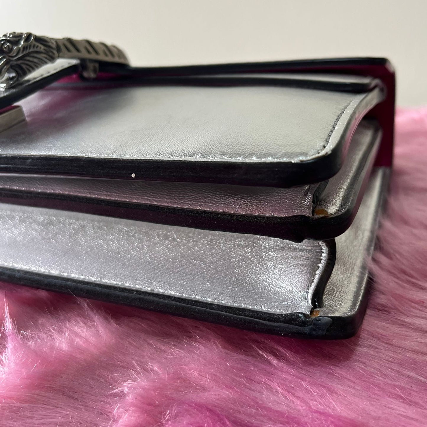 Gucci Dionysus Silver β 6"H x 10"L x 3"W