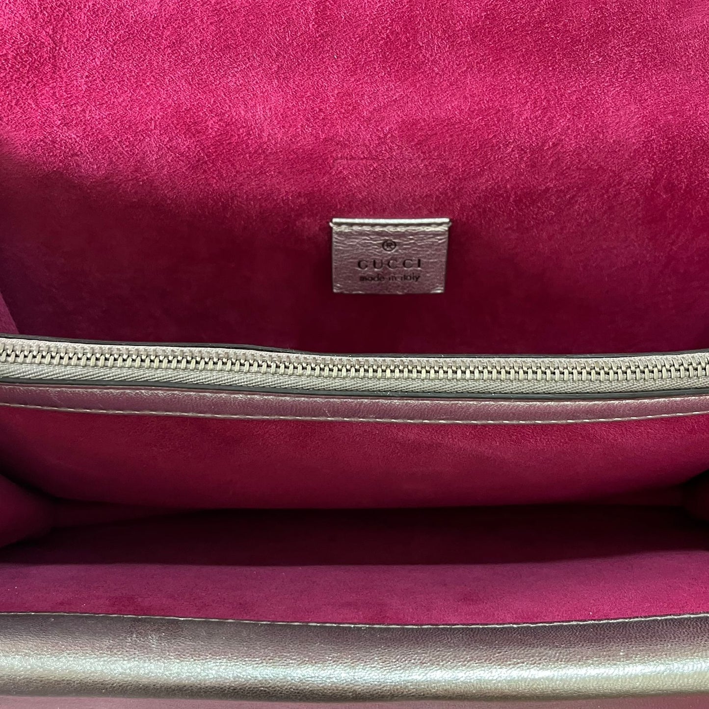 Gucci Dionysus Silver β 6"H x 10"L x 3"W