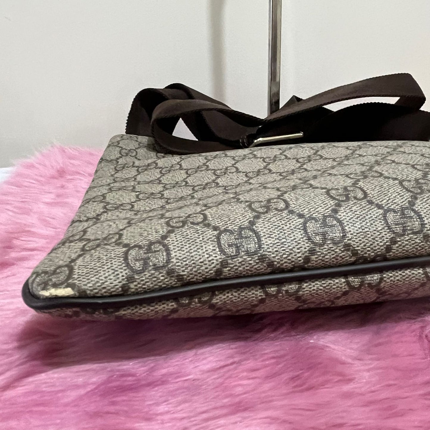 Gucci Messenger Monogram GG Supreme – 11"H x 14.5"L x 3.5"W