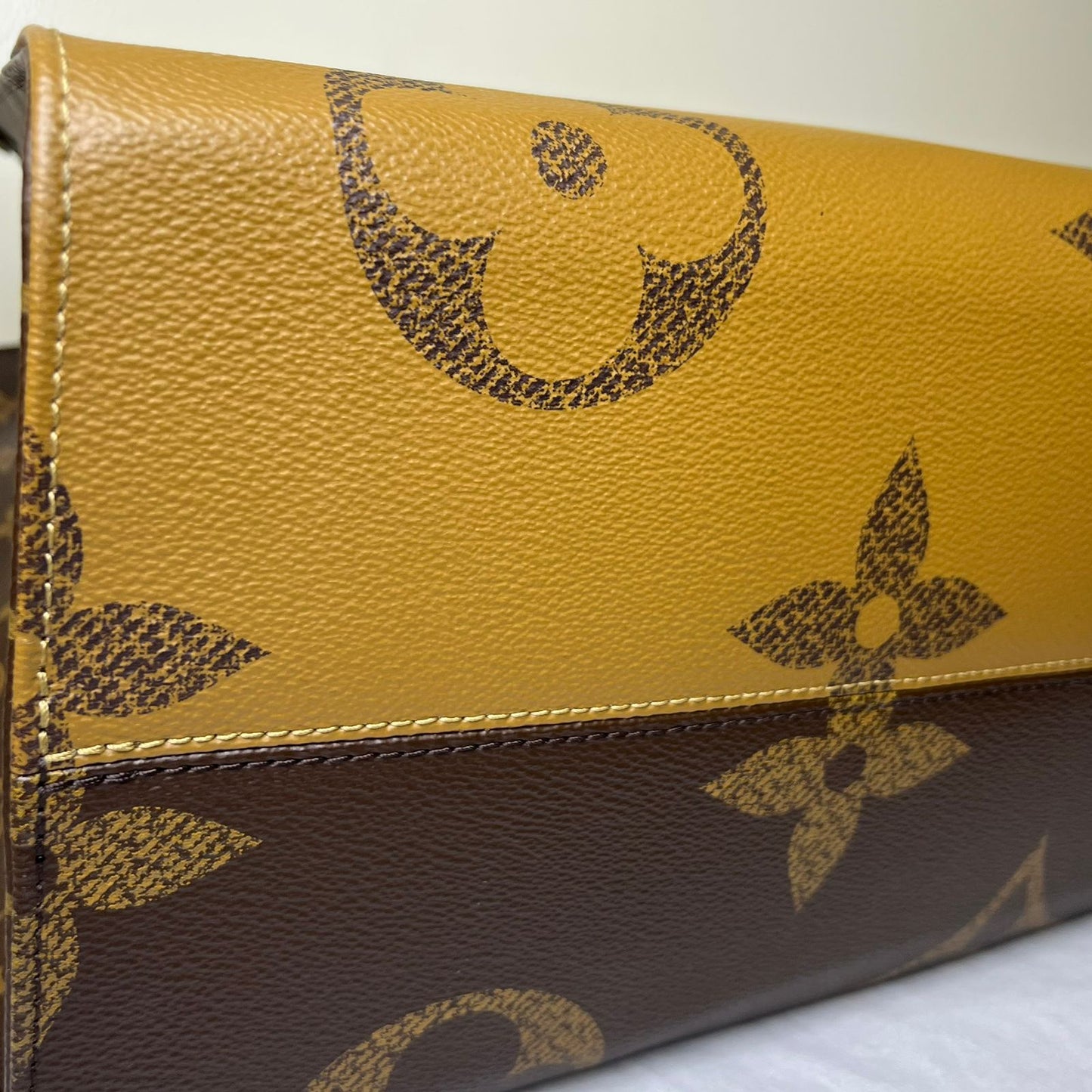 Louis Vuitton OnTheGo GM Reverse Monogram Canvas – 13.4"H x 16.1"L x 7.5"W