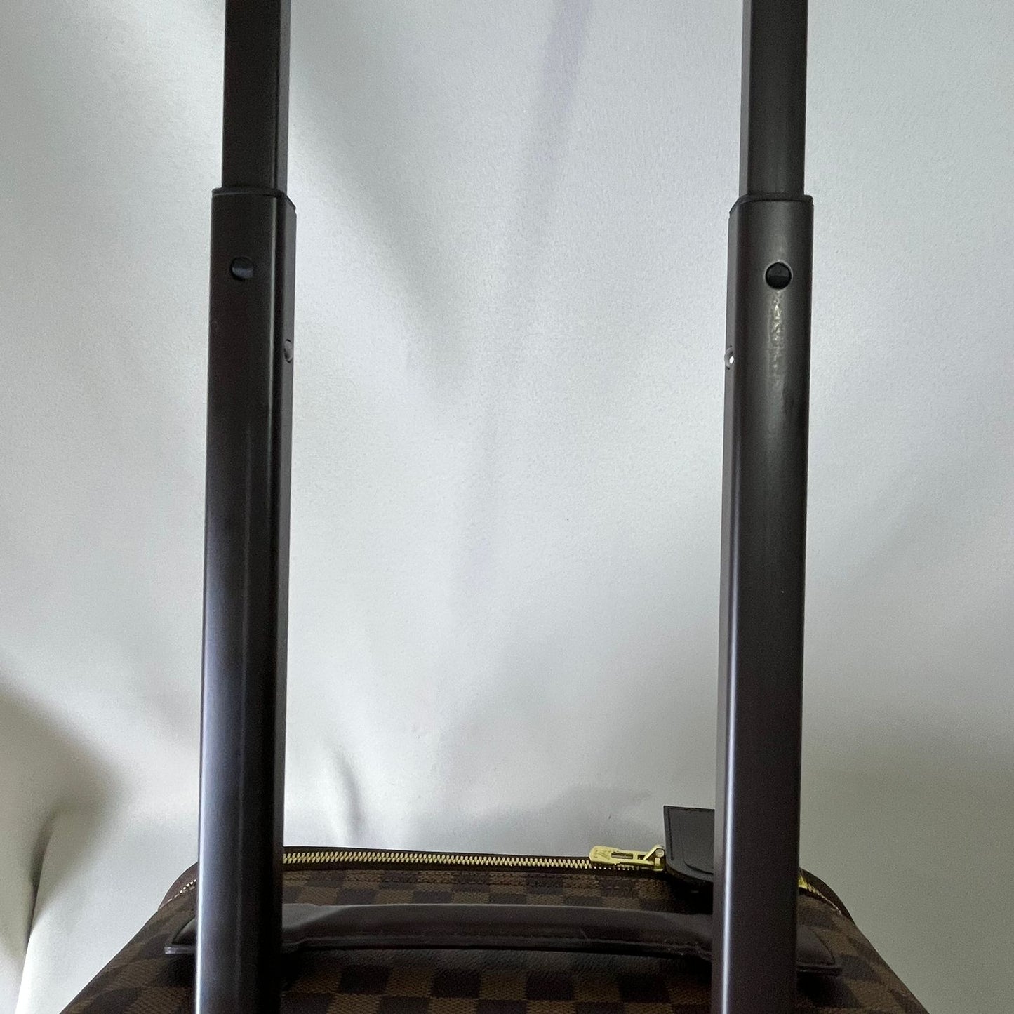 Louis Vuitton	Suitcase Damier Ebene