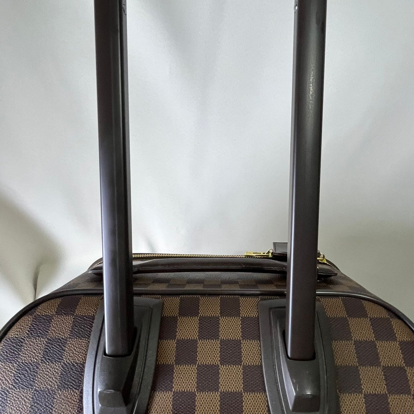 Louis Vuitton	Suitcase Damier Ebene