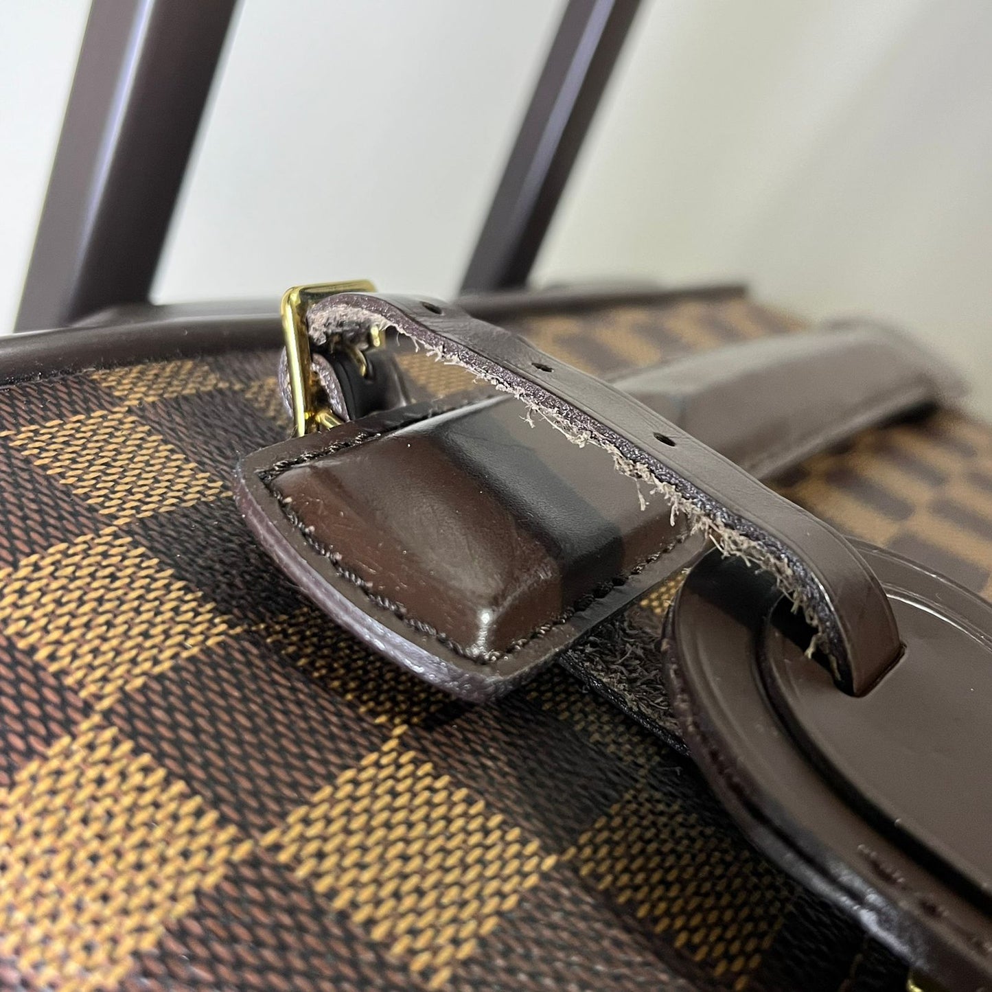 Louis Vuitton	Suitcase Damier Ebene