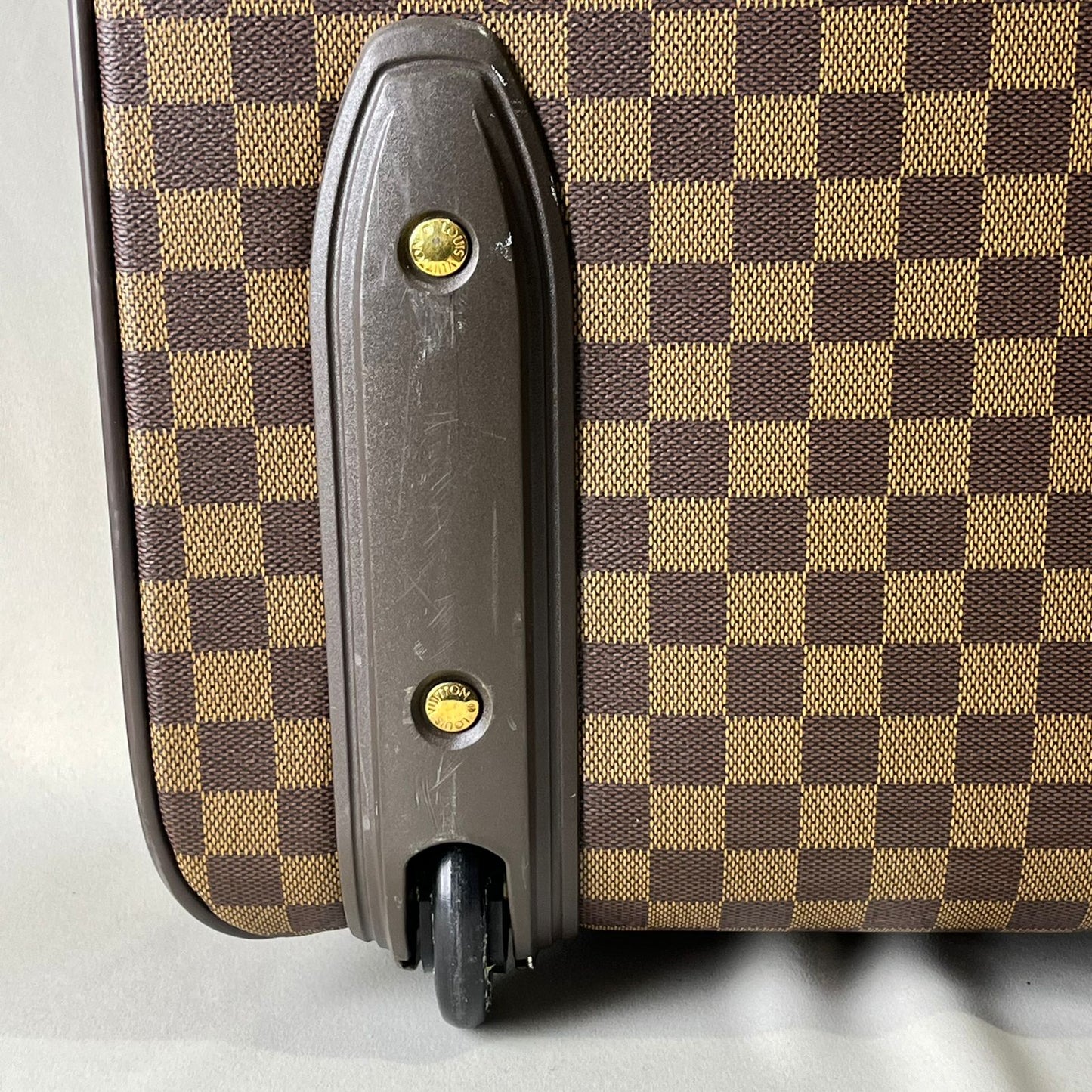 Louis Vuitton	Suitcase Damier Ebene