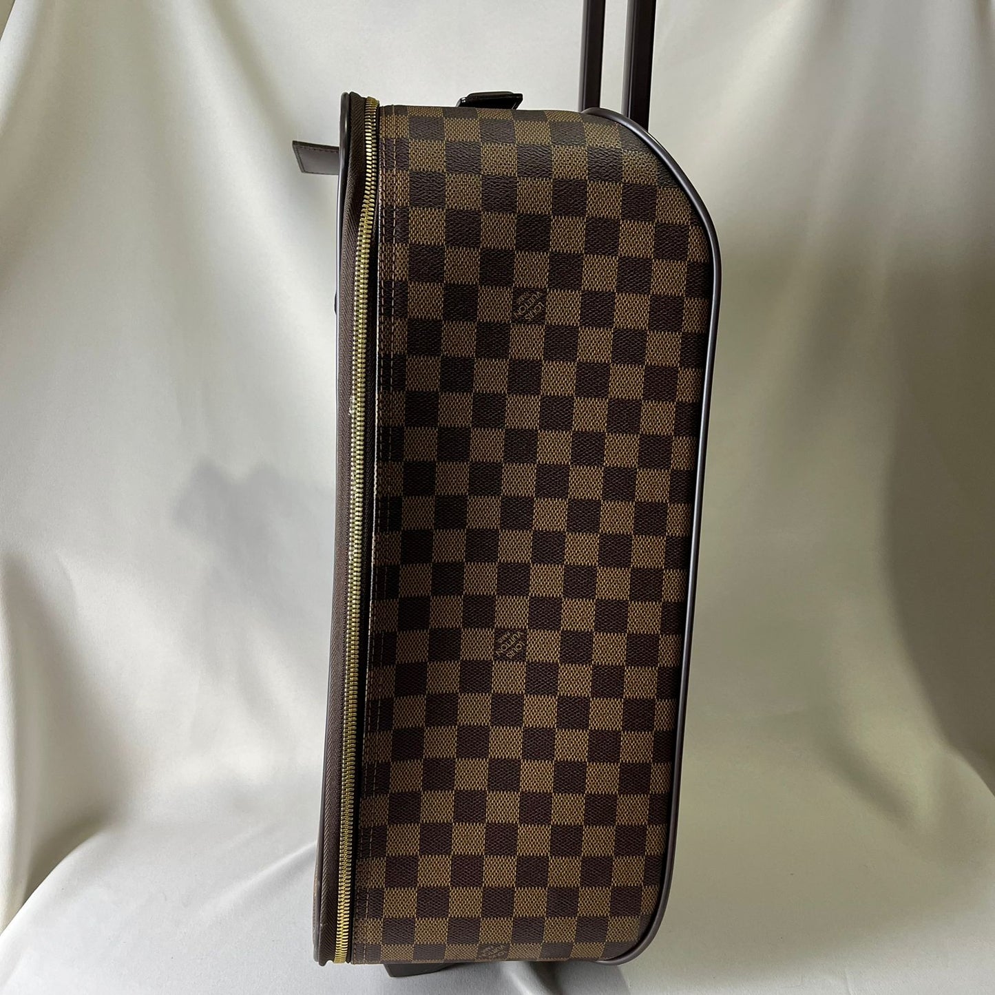 Louis Vuitton	Suitcase Damier Ebene