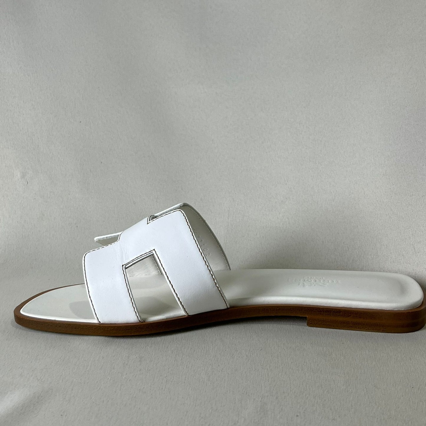Hermes Oran White 35.5