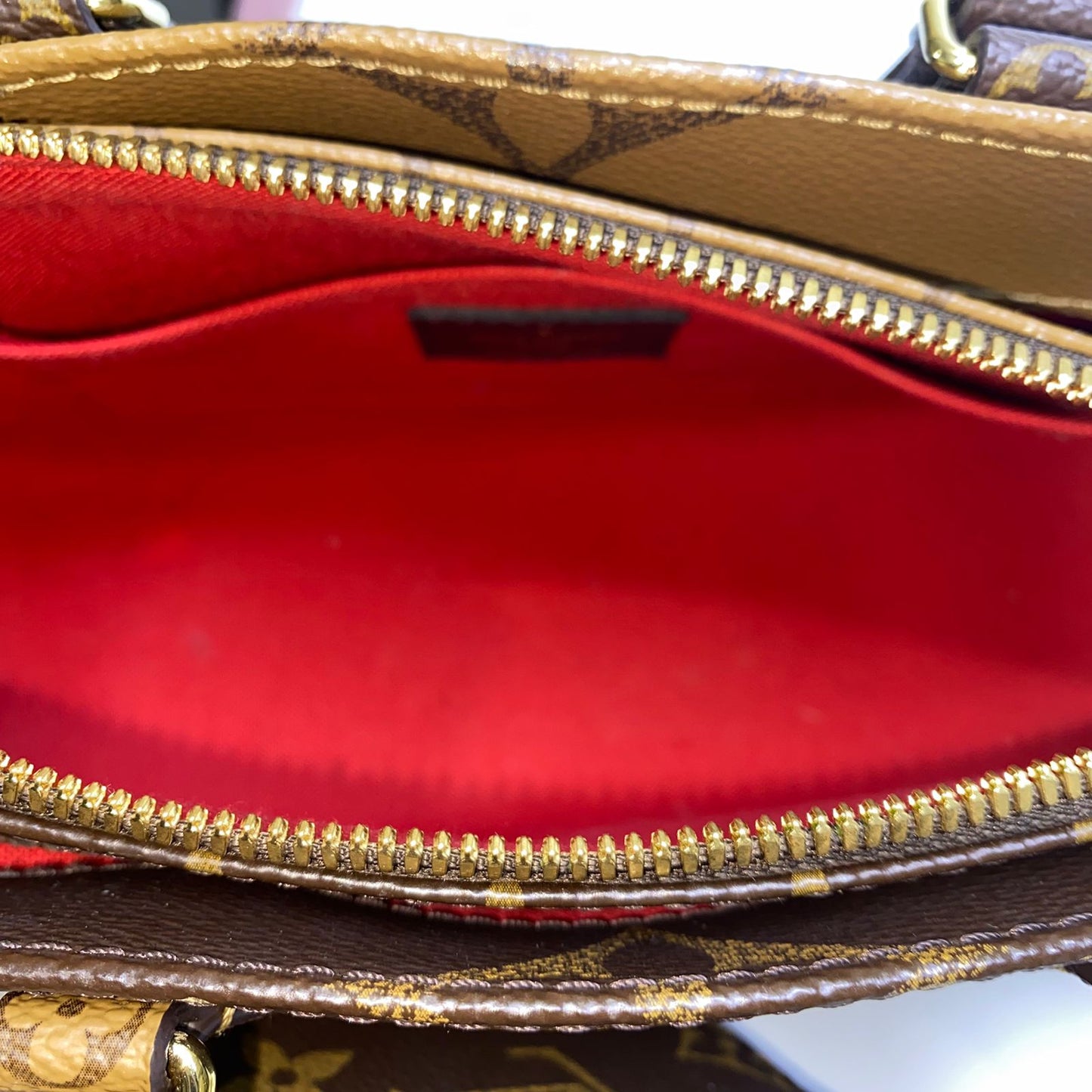 Louis Vuitton Eastwest Monogram