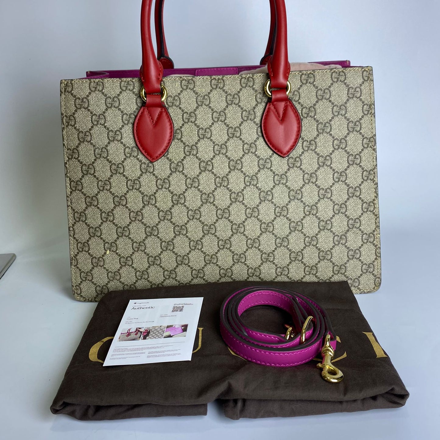 Gucci CC Supreme Top Handle Red Pink Details