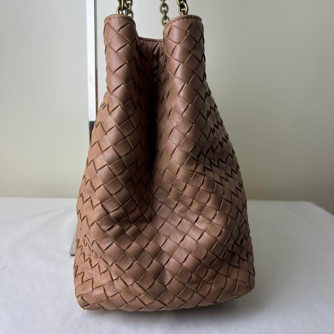 Bottega Veneta Nappa Intrecciato Double Chain Old Rose – 6.7"H x 10.2"L x 2.4"W