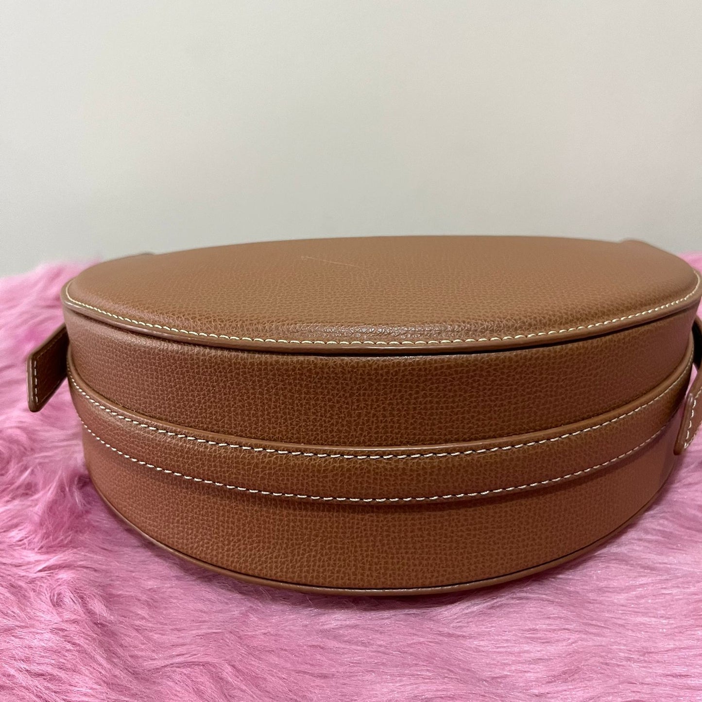 Polène Numéro Dix Brown – 6.5"H x 9.5"L x 2.8"W