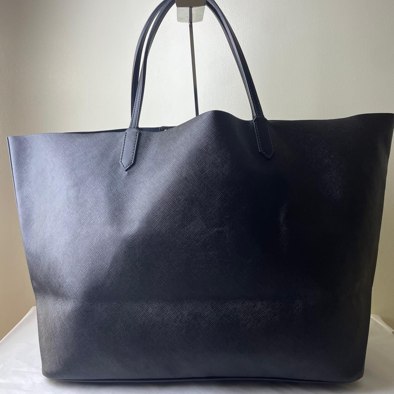 Givenchy Antigona Tote Printed - Black