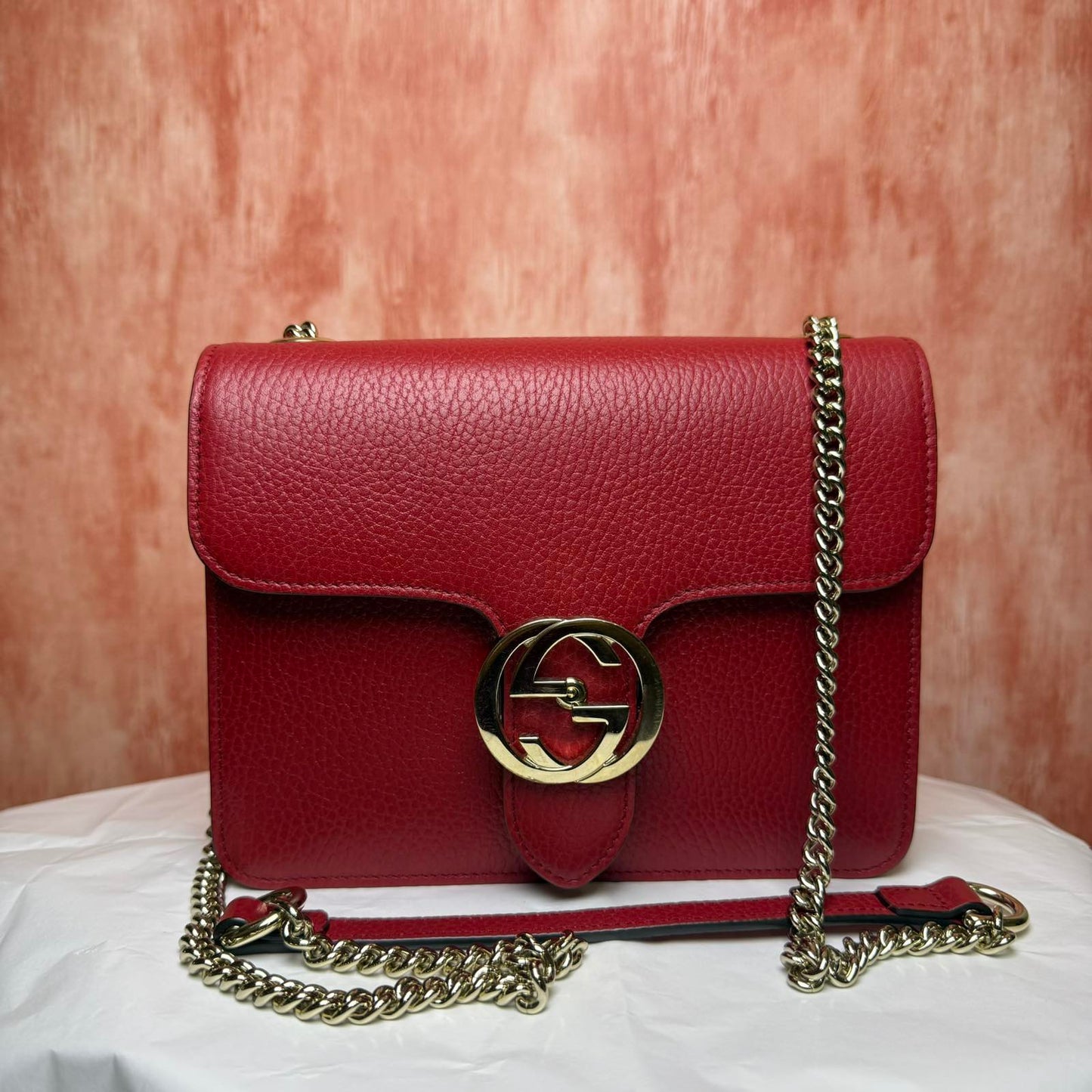 Gucci Interlocking G Chain Shoulder Bag - Red 7.1" H x 8.3" W
