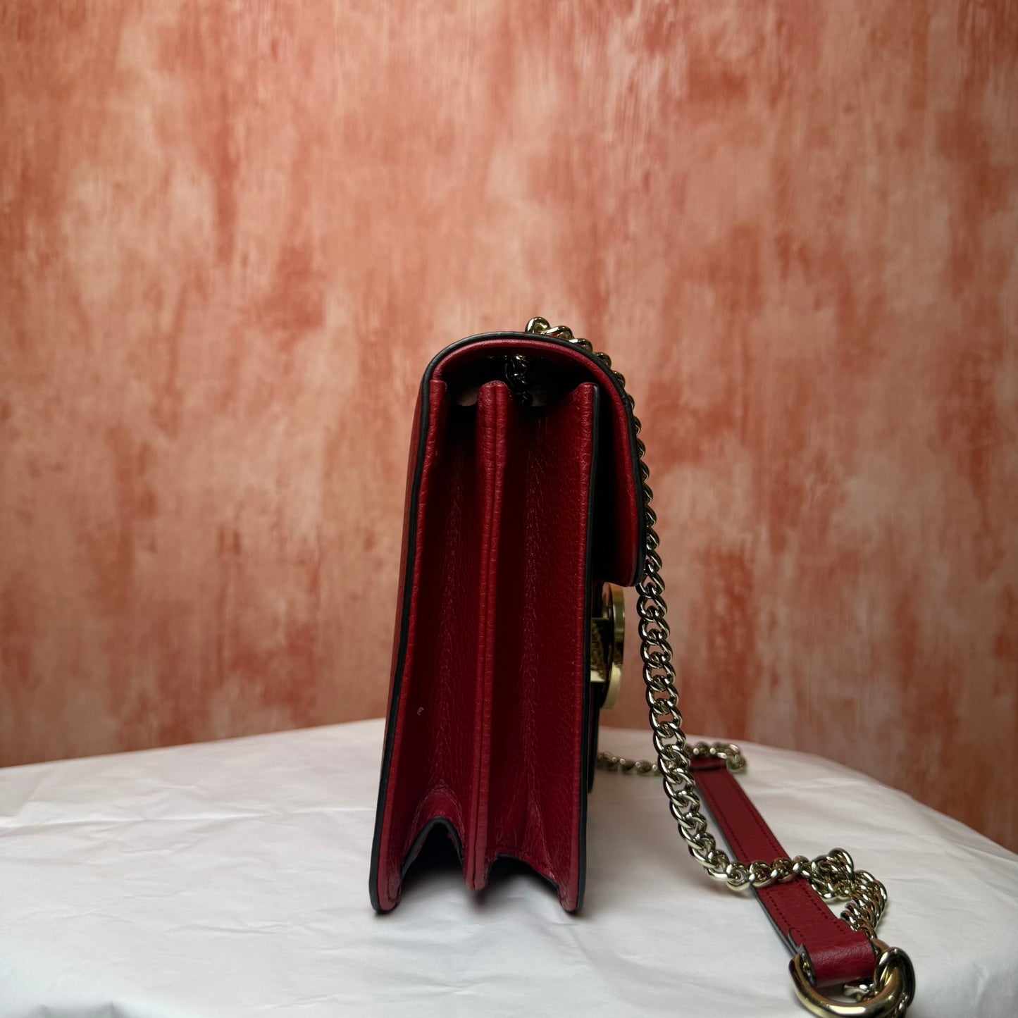 Gucci Interlocking G Chain Shoulder Bag - Red 7.1" H x 8.3" W