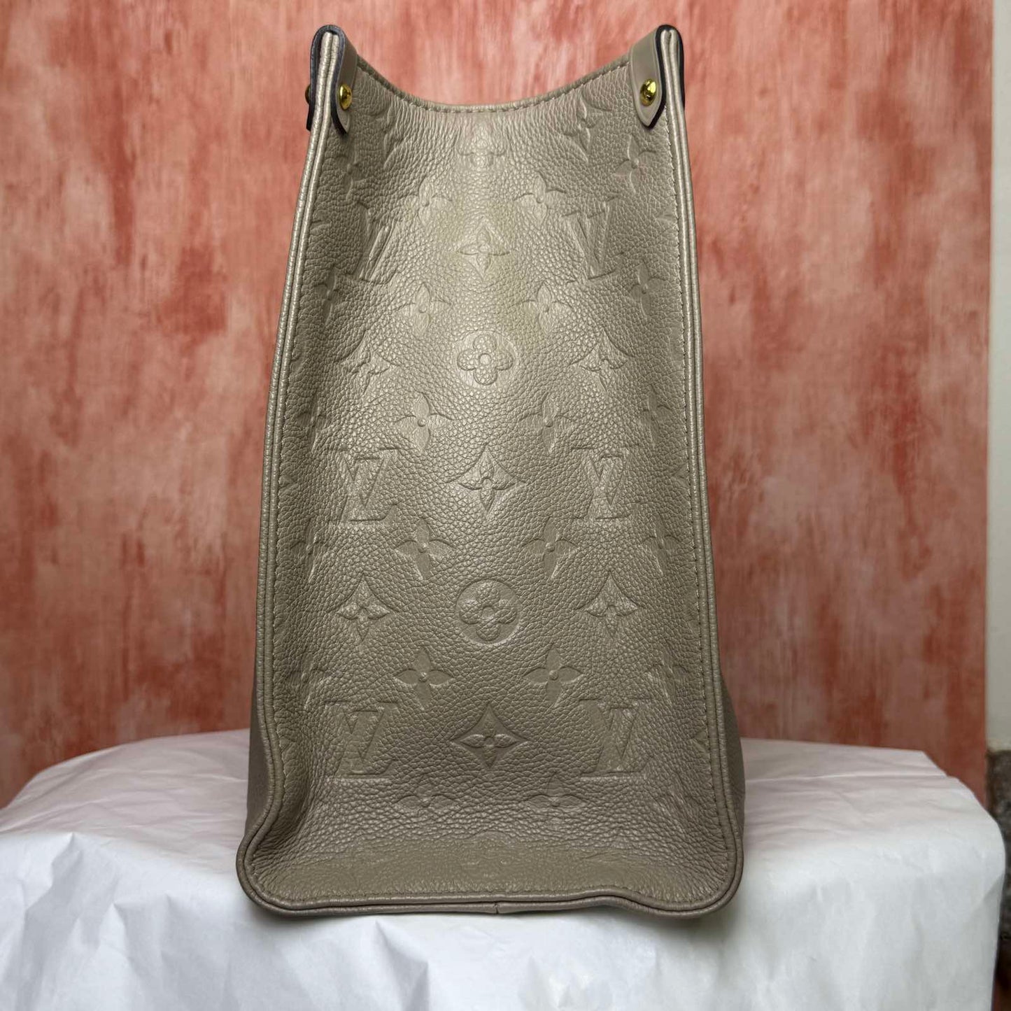 Louis Vuitton On The Go MM I Monogram Empreinte - 13.78"L x 10.63"H x 5.51"W