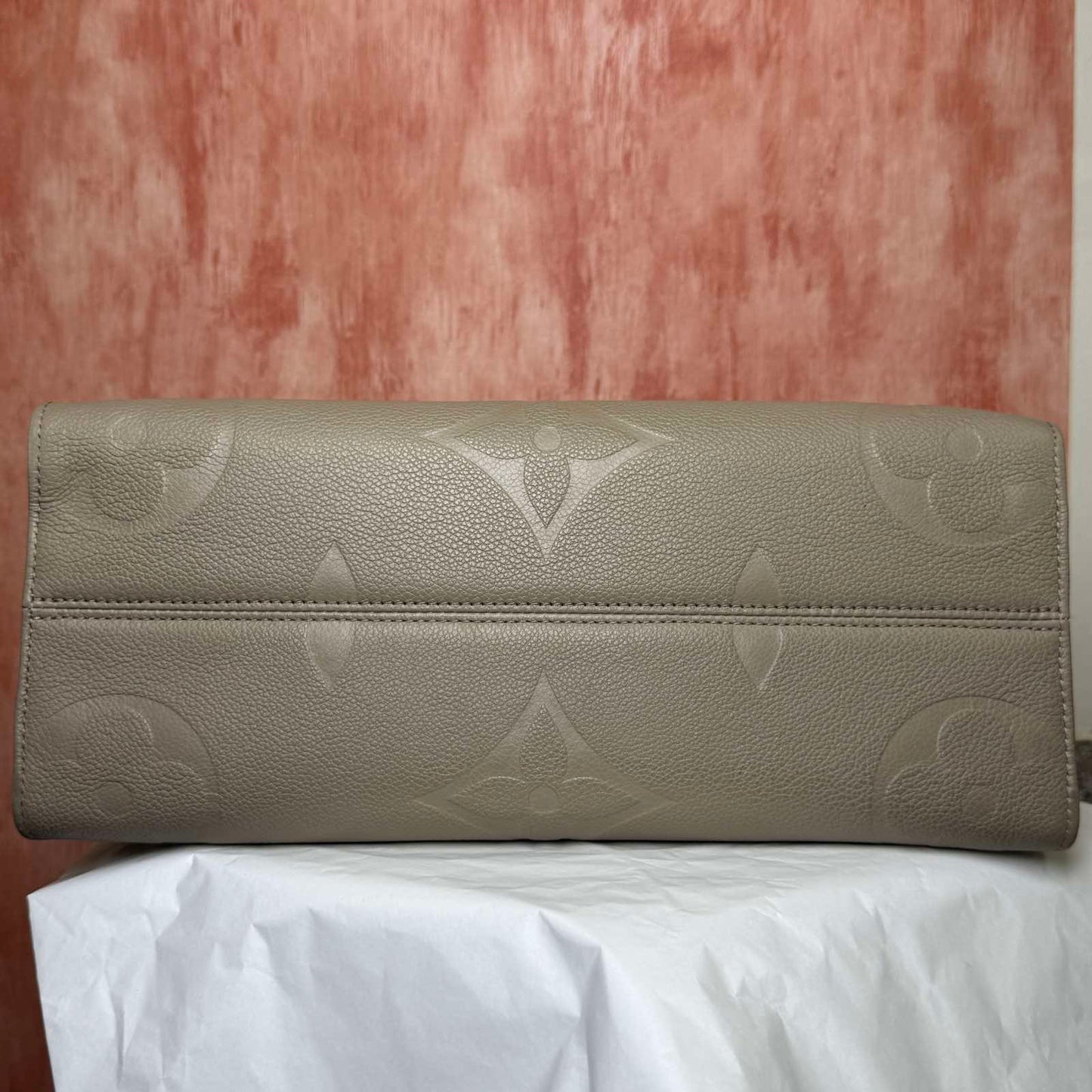 Louis Vuitton On The Go MM I Monogram Empreinte - 13.78"L x 10.63"H x 5.51"W