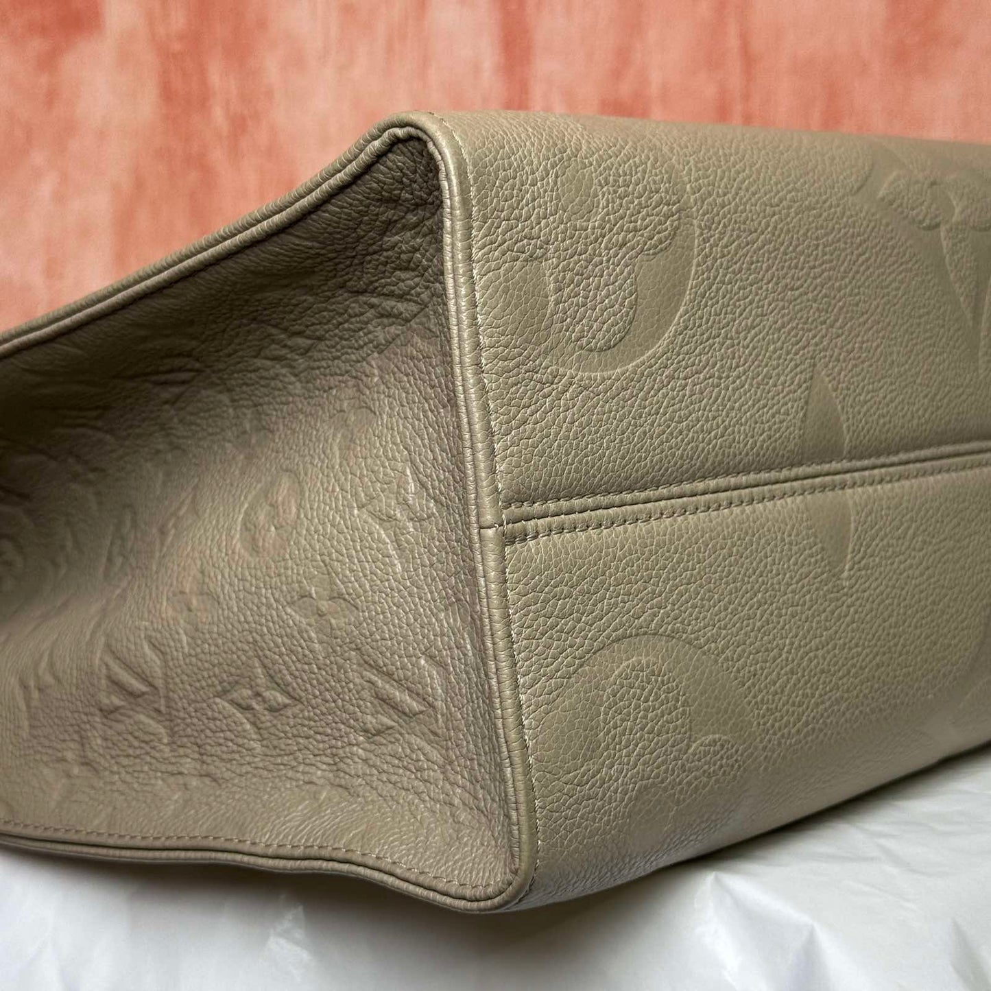 Louis Vuitton On The Go MM I Monogram Empreinte - 13.78"L x 10.63"H x 5.51"W