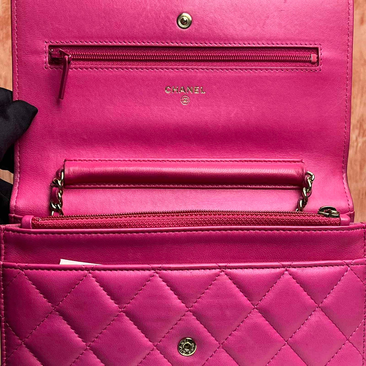 Chanel Classic Wallet On Chain I Lamb-skin - Pink