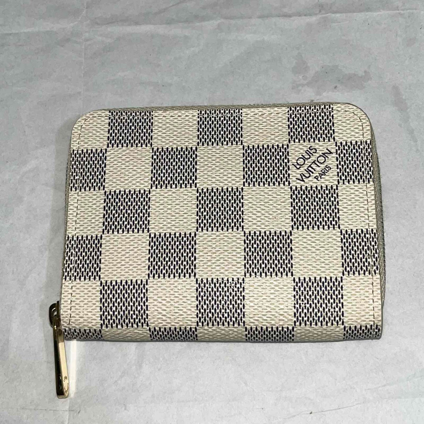 Louis Vuitton Zippy Coin Purse, Damier Azur – 3"H x 4.3"L x 0.8"W