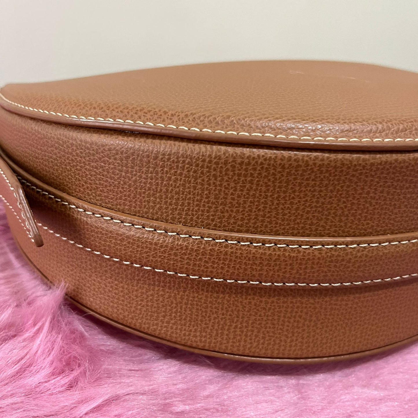Polène Numéro Dix Brown – 6.5"H x 9.5"L x 2.8"W