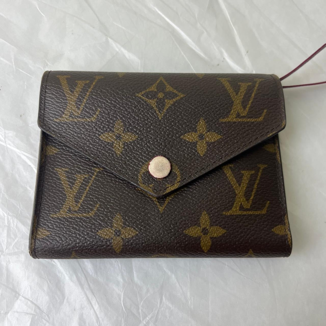 Louis Vuitton	Victorine Fuscha Pink