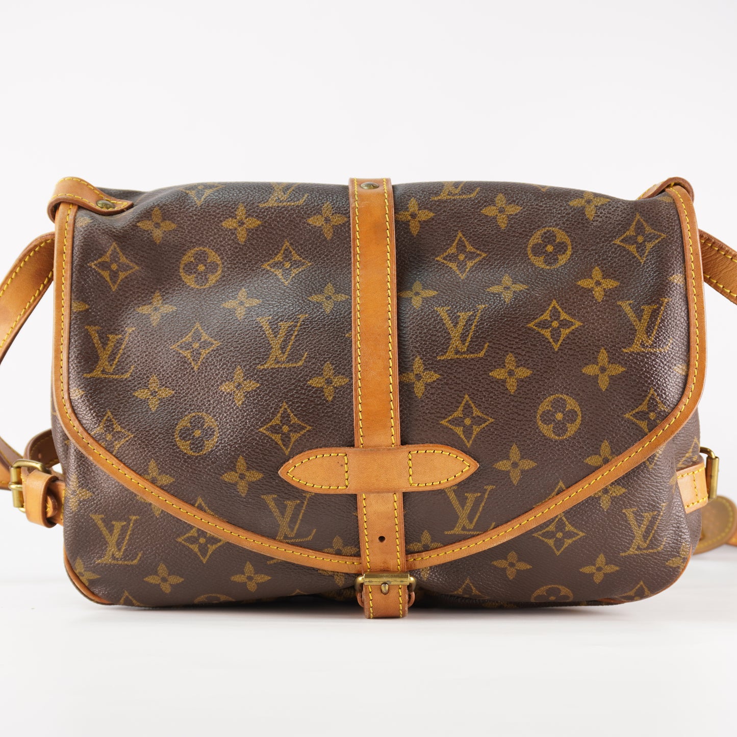 Louis Vuitton Saumur Mono