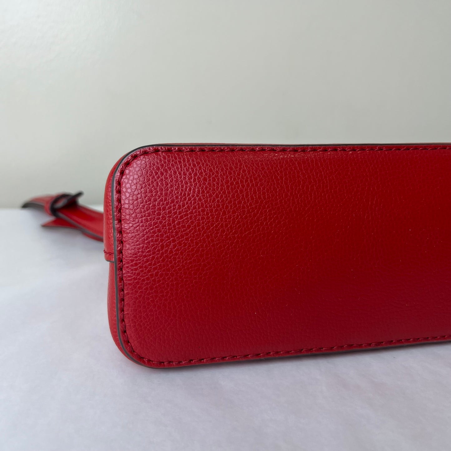 Kate Spade Crossbody Clutch Red – 5"H x 9"L x 1.5"W