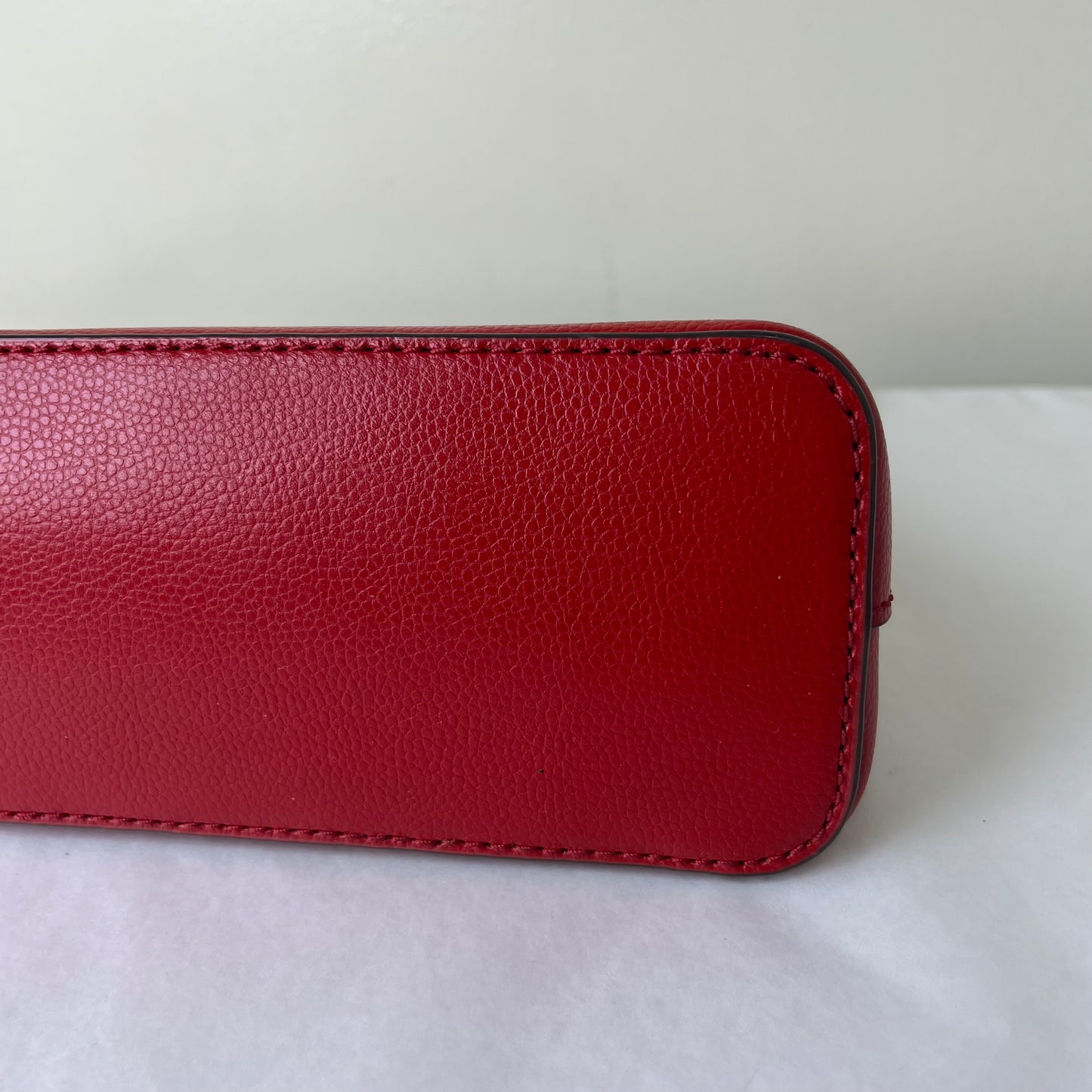 Kate Spade Crossbody Clutch Red – 5"H x 9"L x 1.5"W